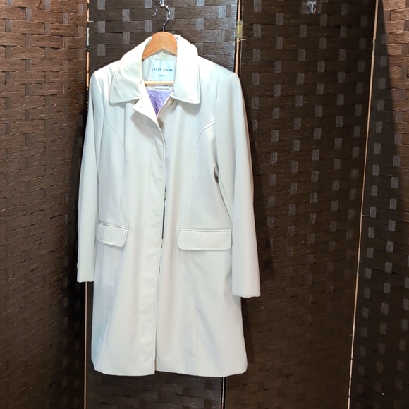 Larry Levine Jackets & Blazers - 🐳Great Condition Larry Levine Cream Trench Coat Size Small